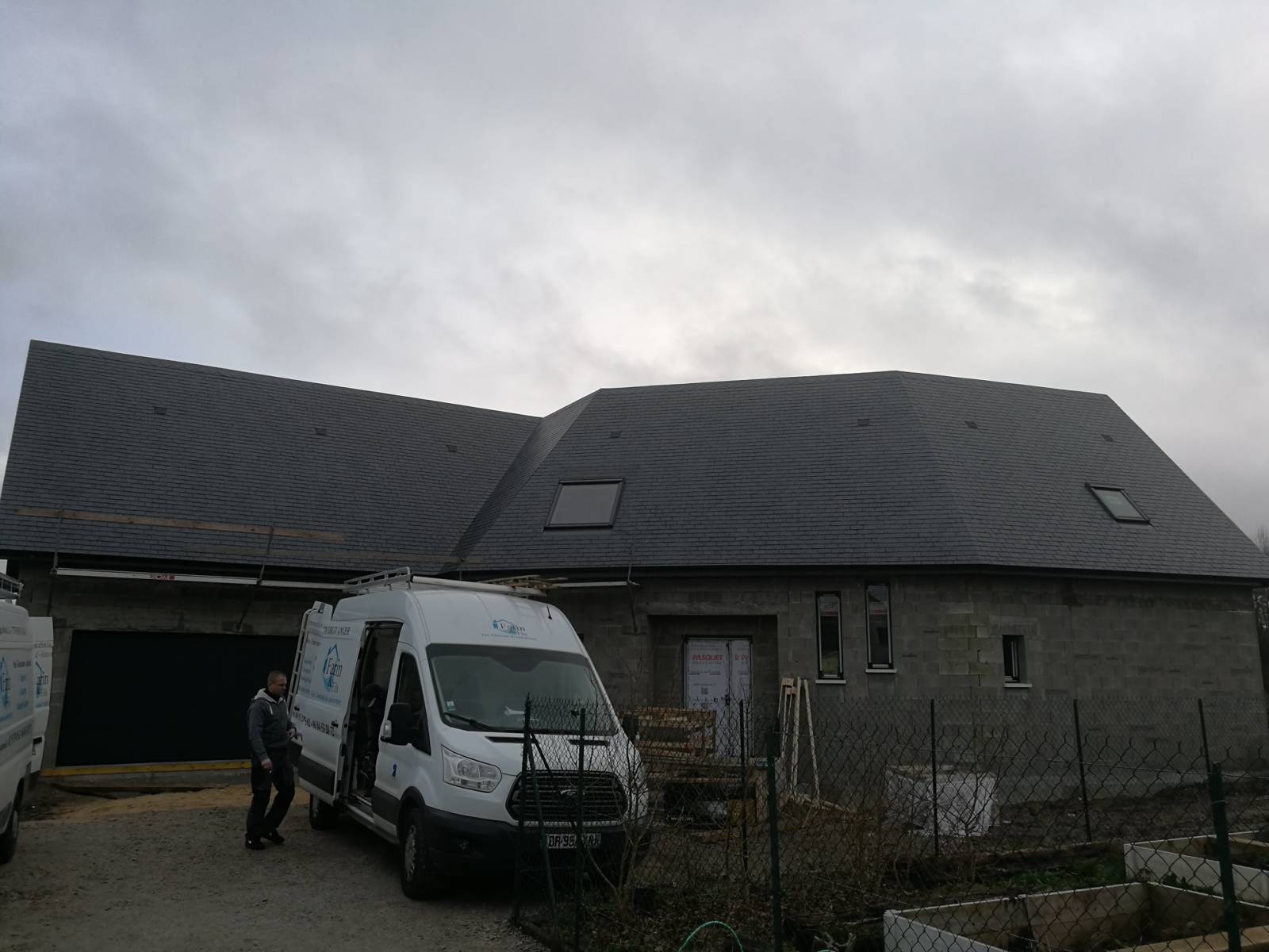 Couverture maison neuve en ardoises naturelles, Le Vaudreuil 27100