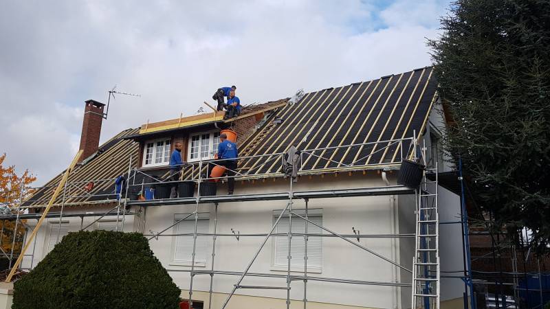 Rénovation complète avec pose de sous toiture isolante,Saint Ouen du TIlleul 27670