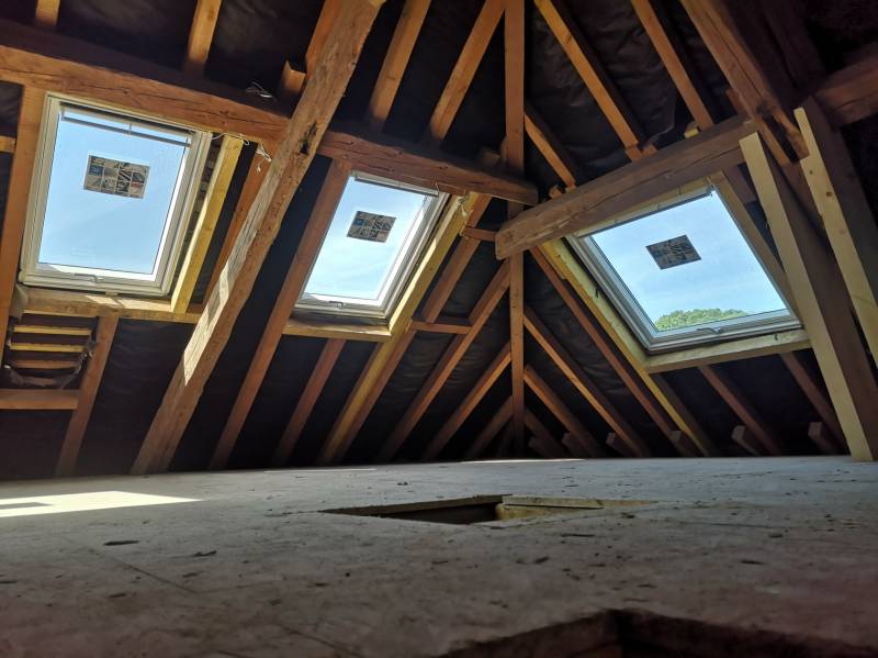 Installation de fenêtre de toit VELUX