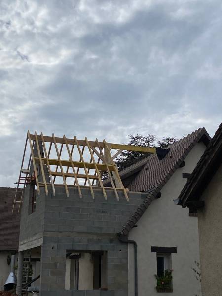 Agrandissement charpente traditionnelle et petites tuiles EVREUX 27000