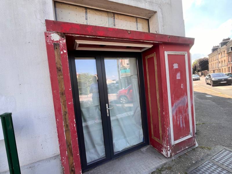 Rénovation façade local commercial, Caudebec les Elbeuf